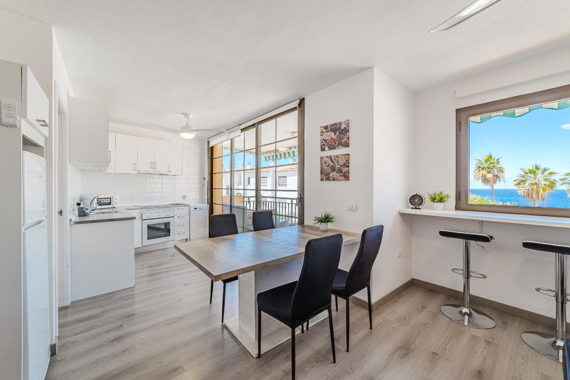 Family Apartment With 3 Bedrooms And Balcony Near Los Gigantes And Ocean Puerto de Santiago  Exteriér fotografie